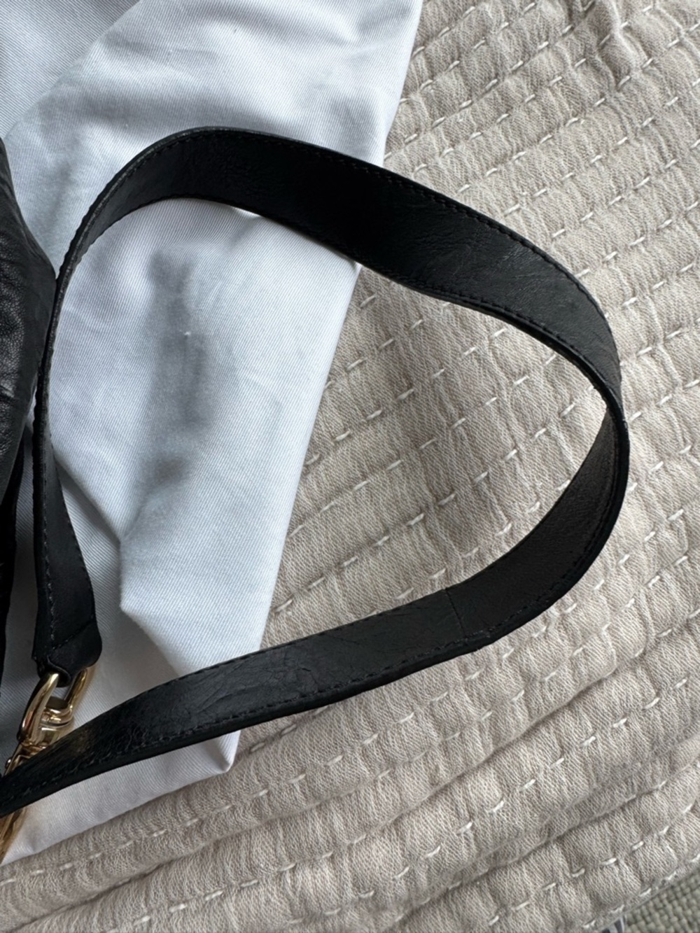 Givenchy Pandora Bag Black with strap - Picture 16 of 16